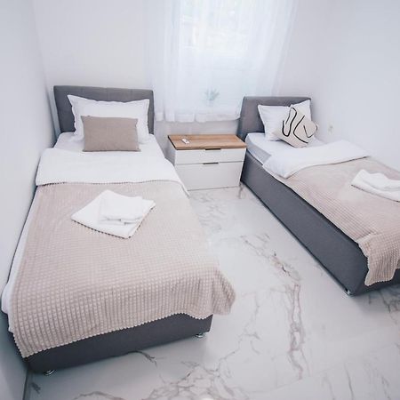 L Apartment Maribor Eksteriør billede